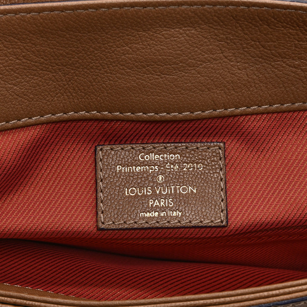 Monogram Underground Messenger Mastic