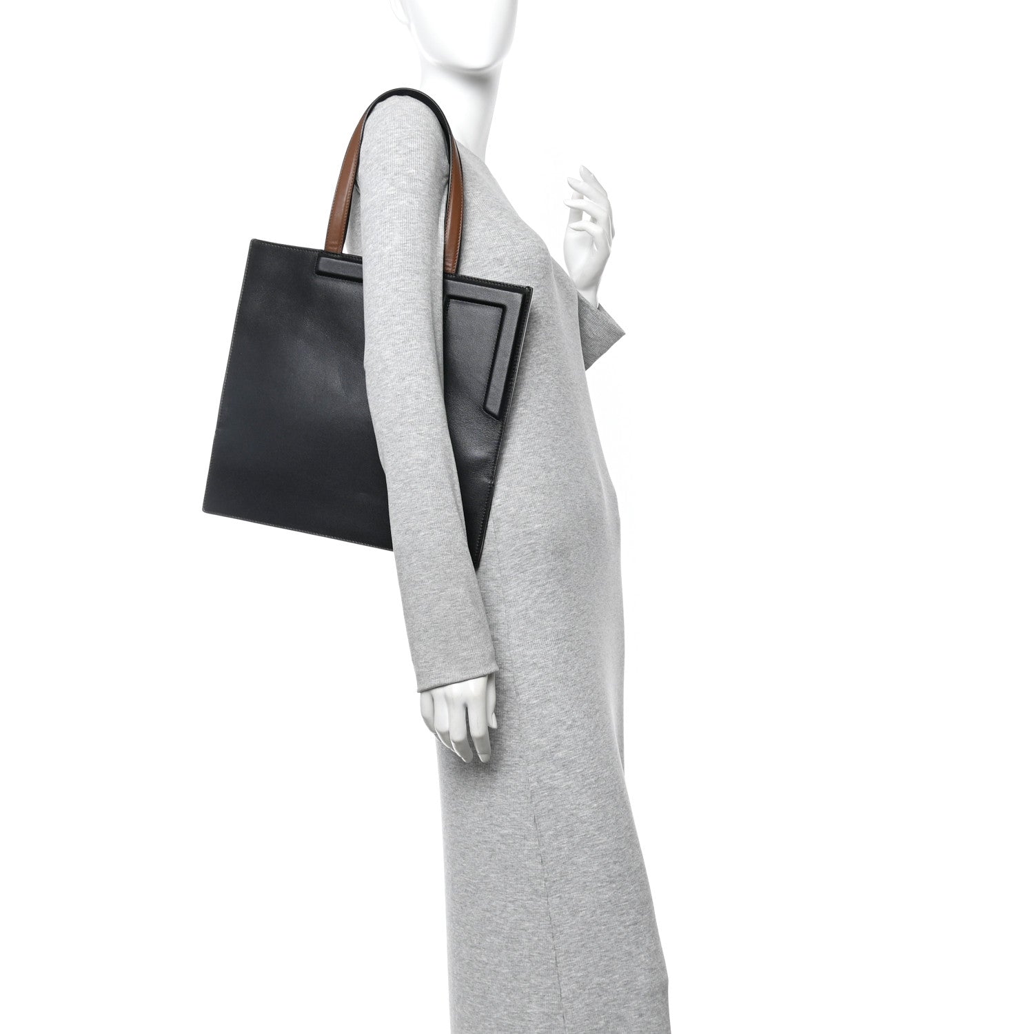 Vitello Bellagio Medium Fendi Flip Cognac Black