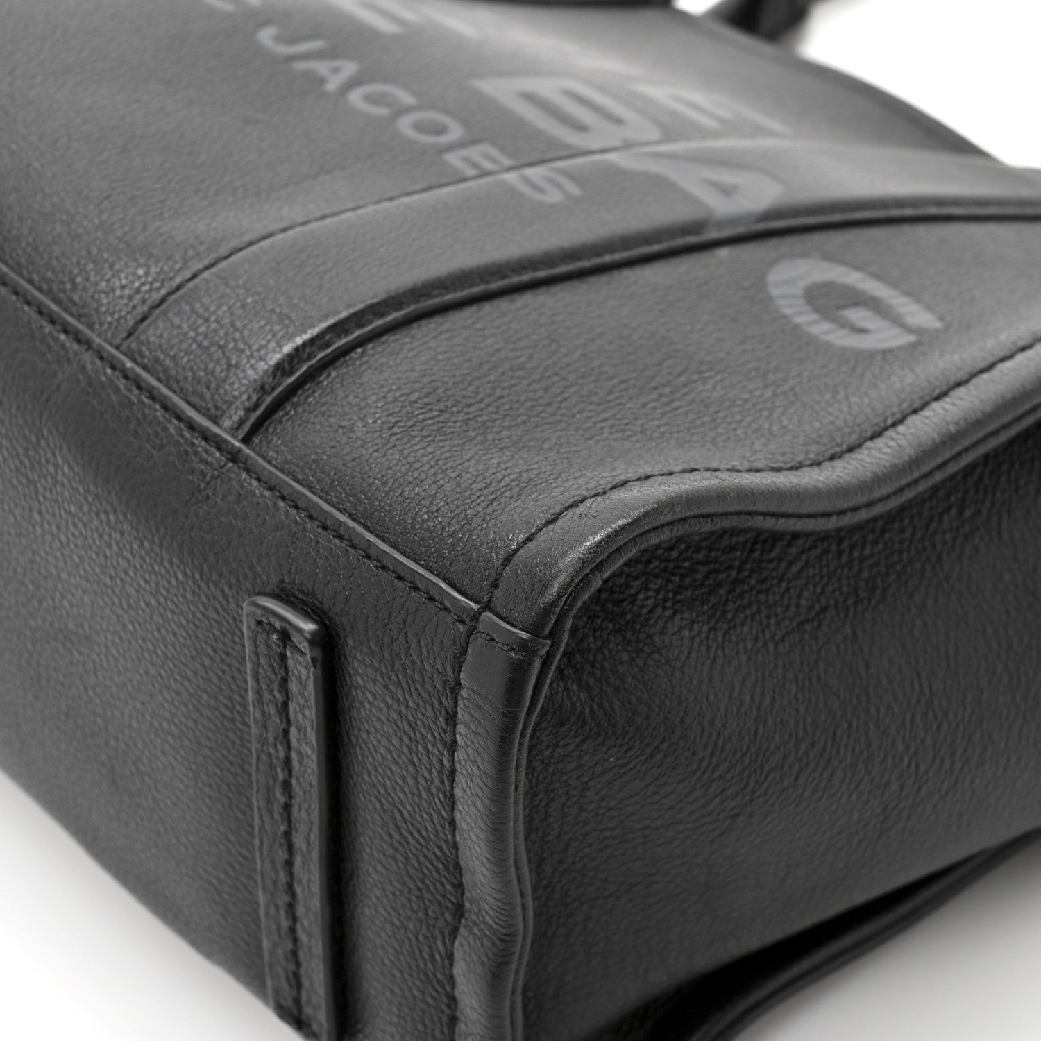 Grained Calfskin Medium The Tote Bag Black