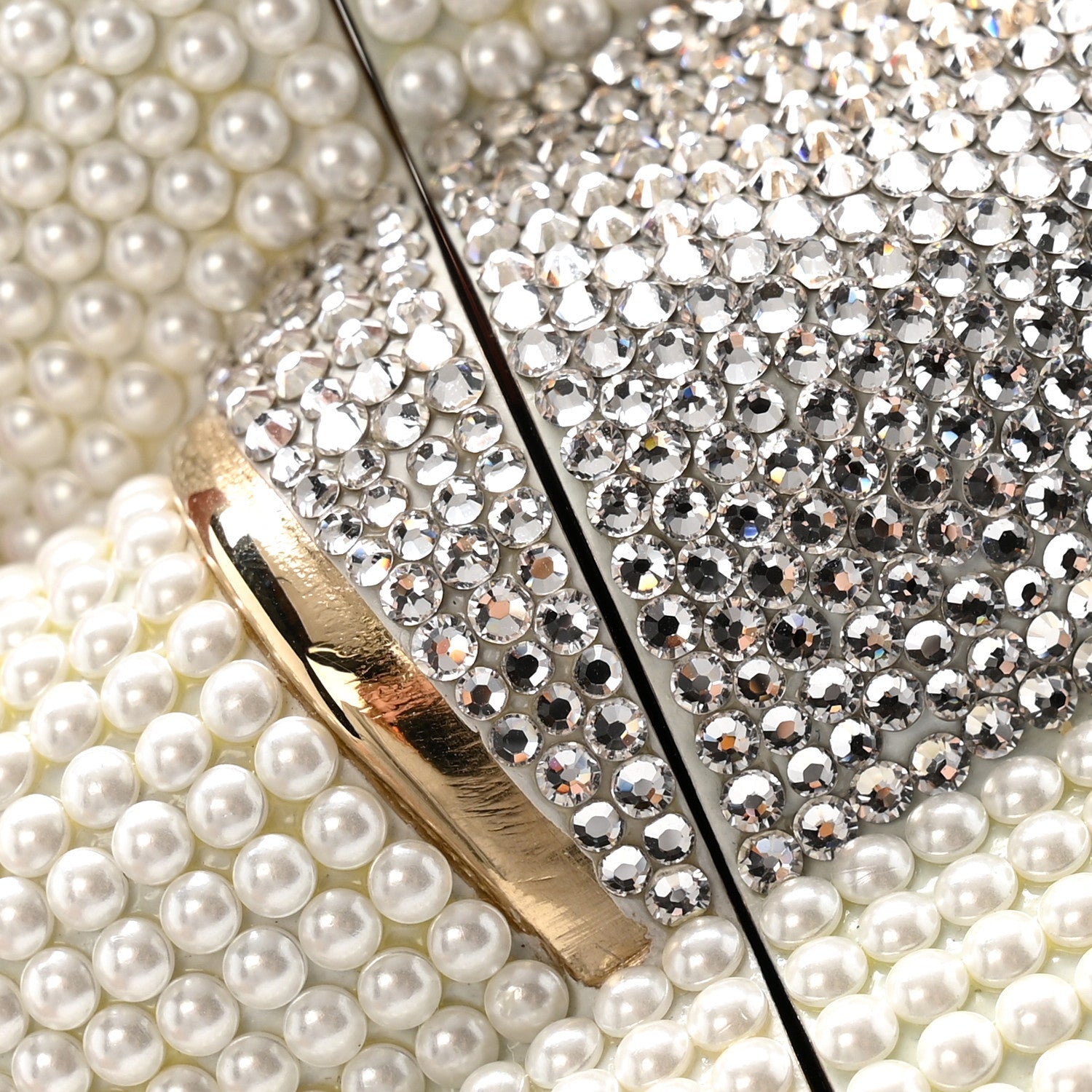 Pearl Crystal Sweetheart Bear Minaudiere Clutch White