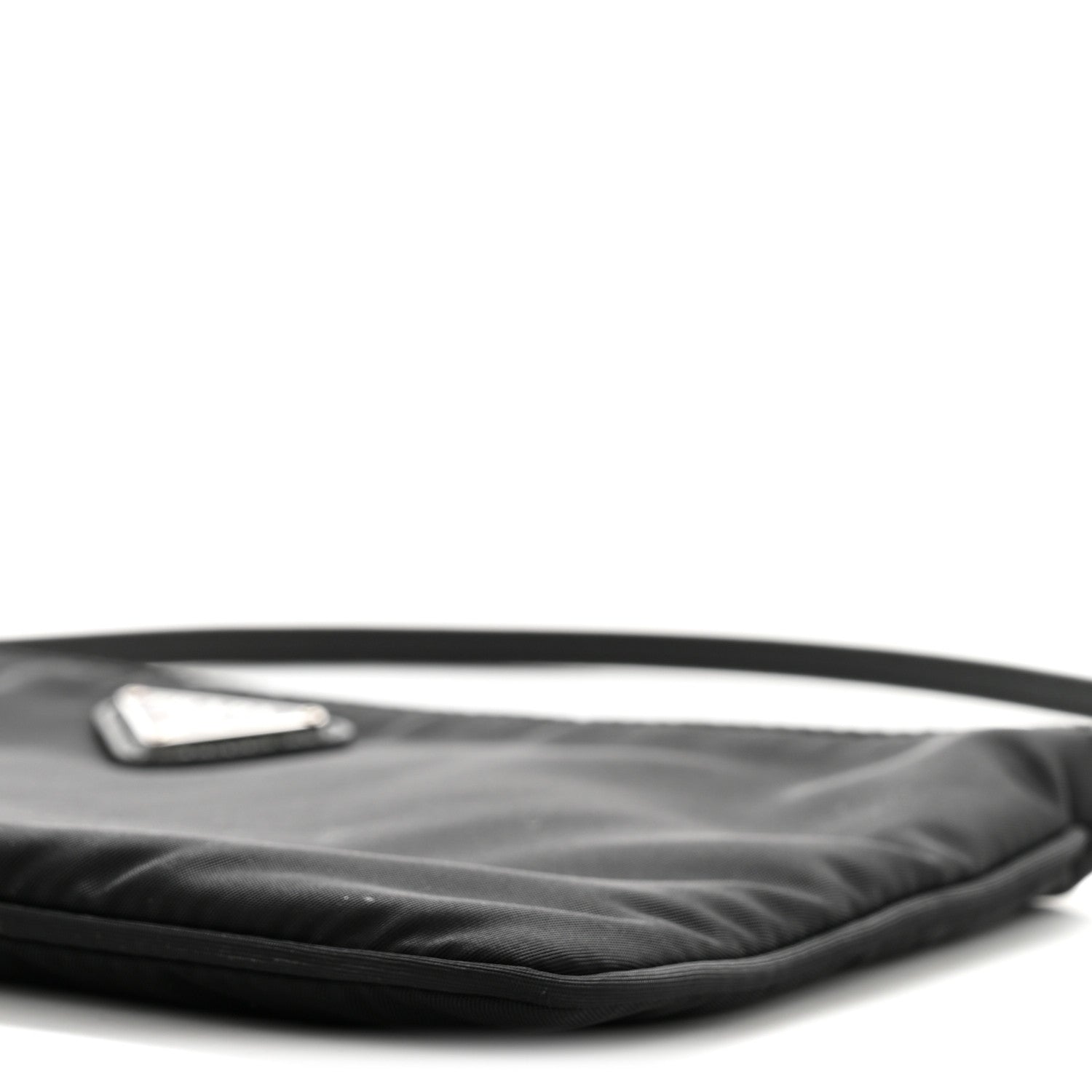 Re-Nylon Vela Pouch Black