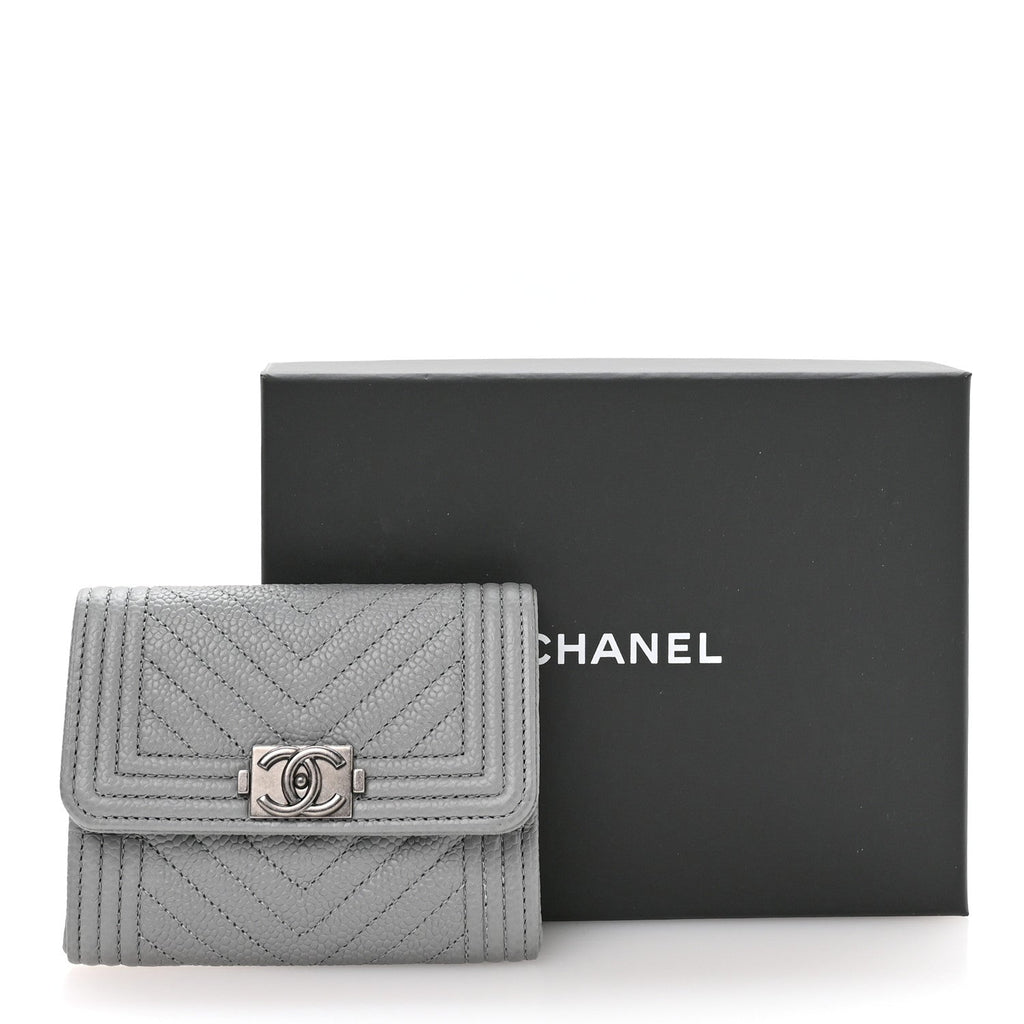 Caviar Chevron Quilted Boy  Holder Wallet Grey