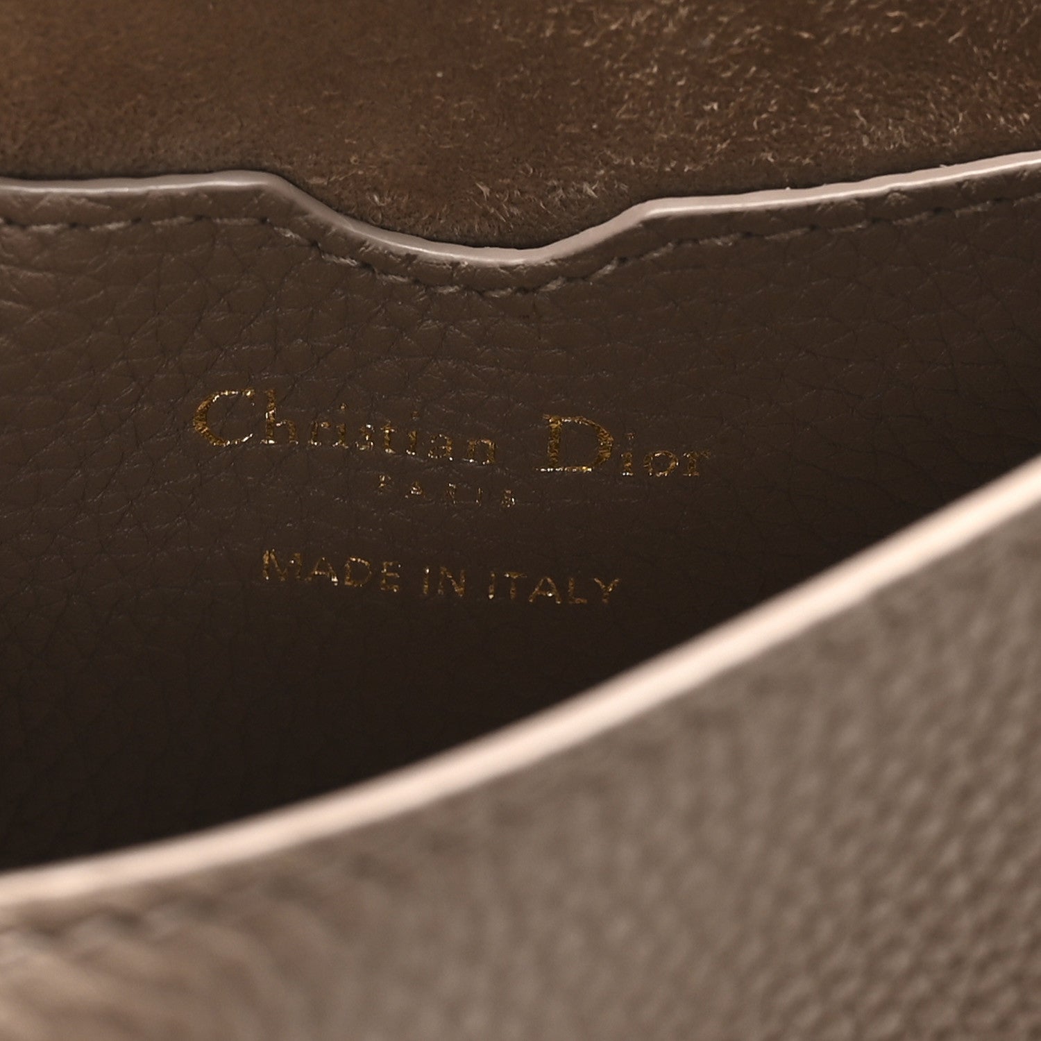 Grained Calfskin Medium Bobby Flap Warm Taupe