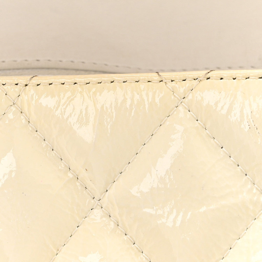 Distressed Patent Jumbo Single Flap White