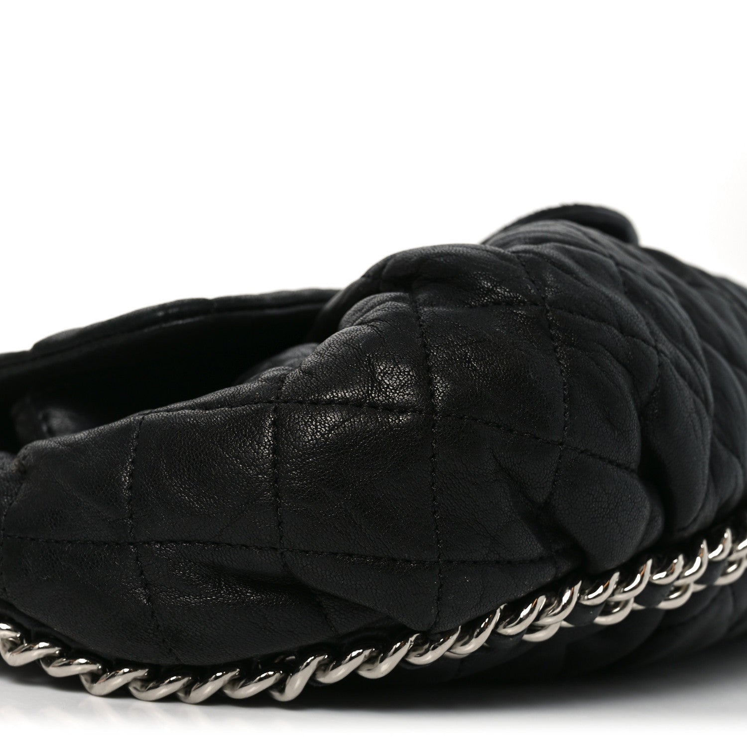 Washed Lambskin Quilted Medium Chain Around Messenger Black