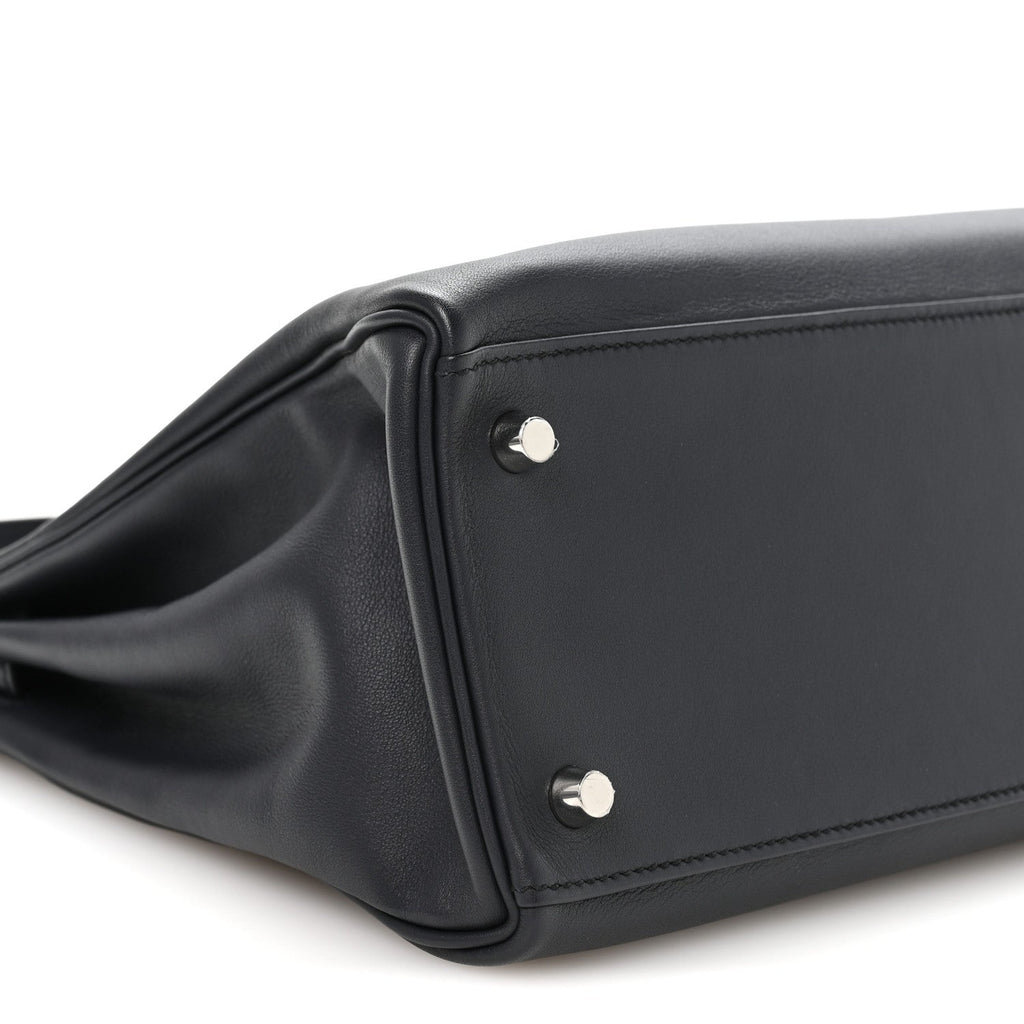 Swift Horseshoe Kelly Retourne 32 Bleu Obscur