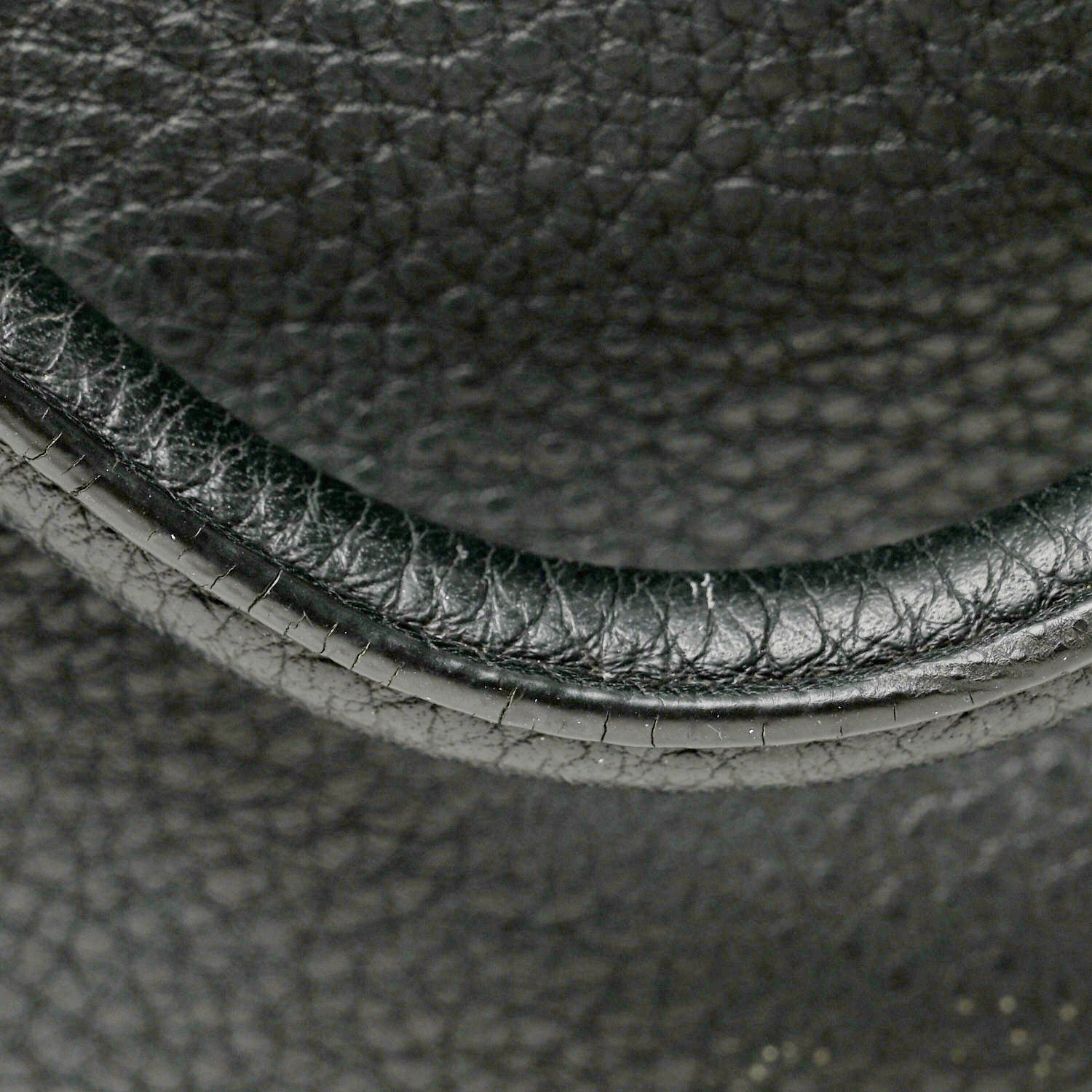 Vitello Daino Tote Dark Grey