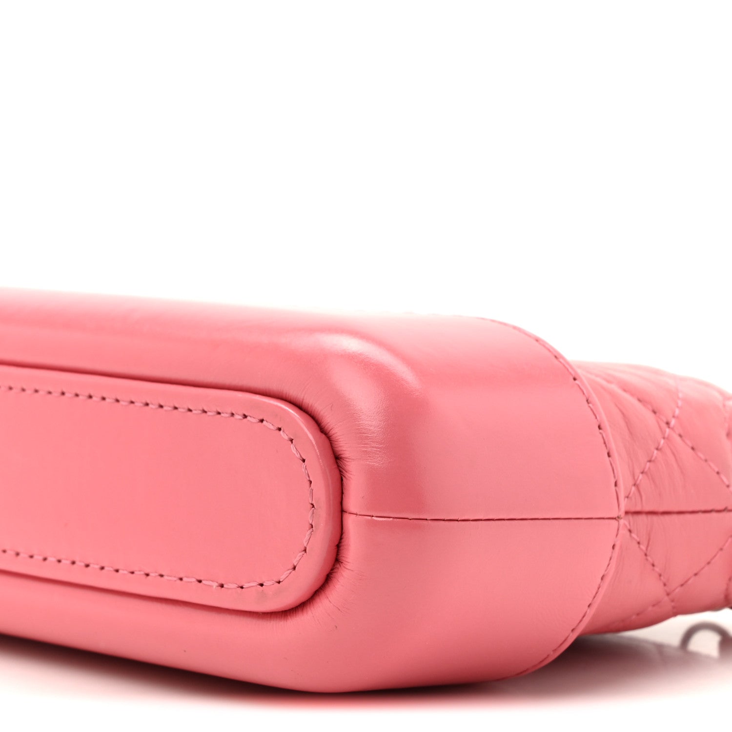 Aged Calfskin Quilted Small Gabrielle Clutch With Chain Pink