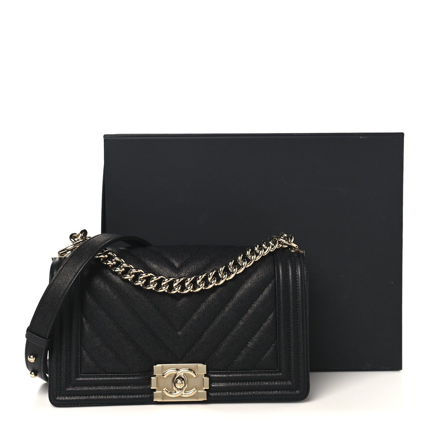 Caviar Chevron Quilted Medium Boy Flap Black