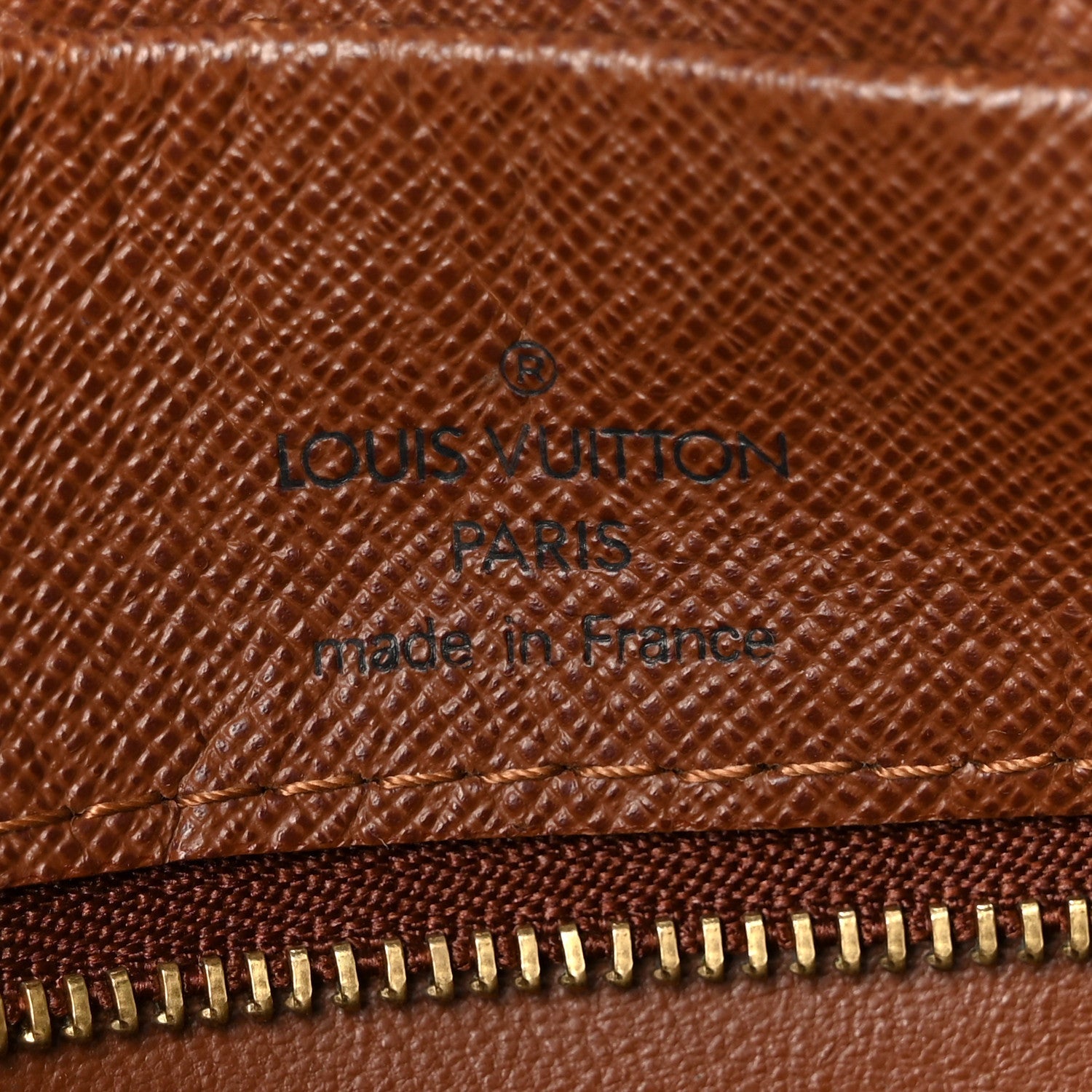 Monogram Nil 28