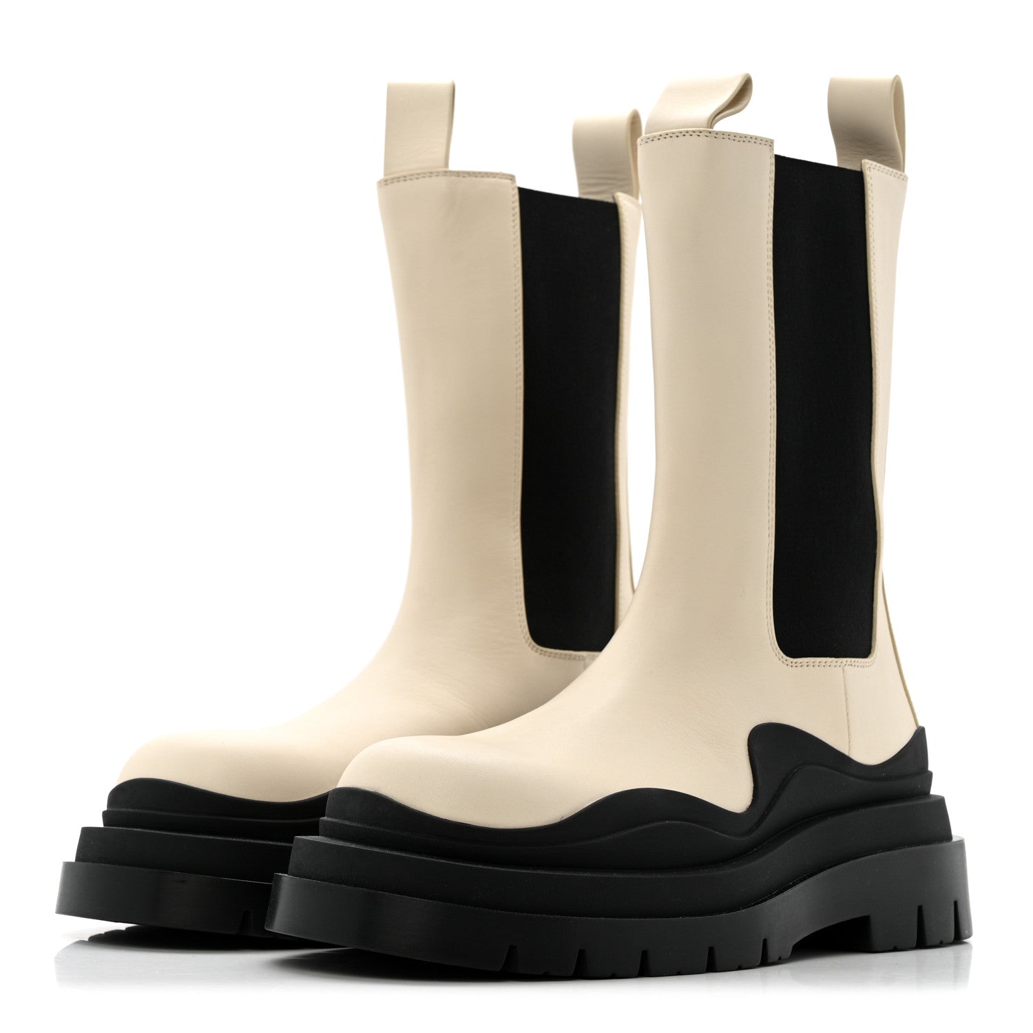 Calfskin The Tire Chelsea Boots 38 Sea Salt Black