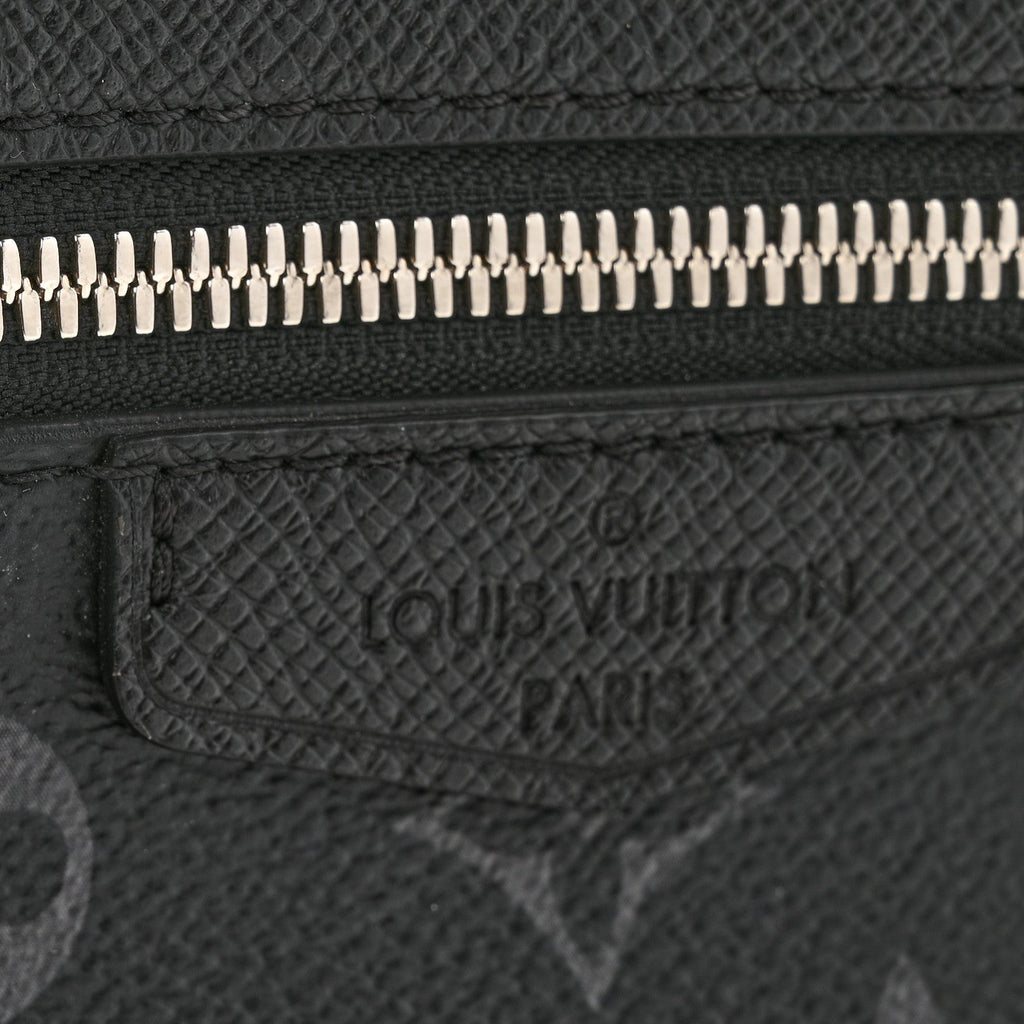 Taiga Monogram Eclipse Outdoor Messenger Black