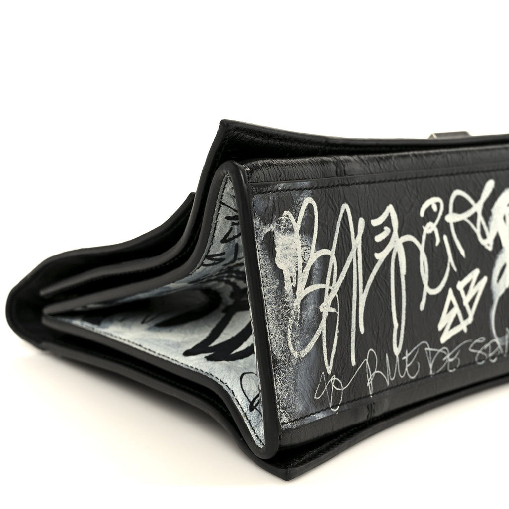 Agneau Arena Graffiti Medium Crush Chain Bag Black White