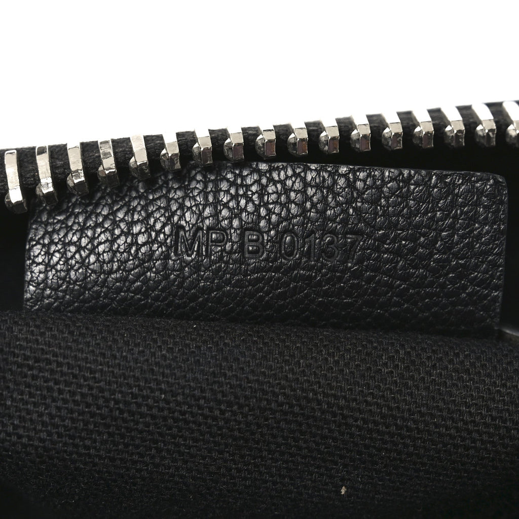 Sugar Goatskin Medium Antigona Black