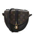 Reverse Monogram Chantilly Lock Black