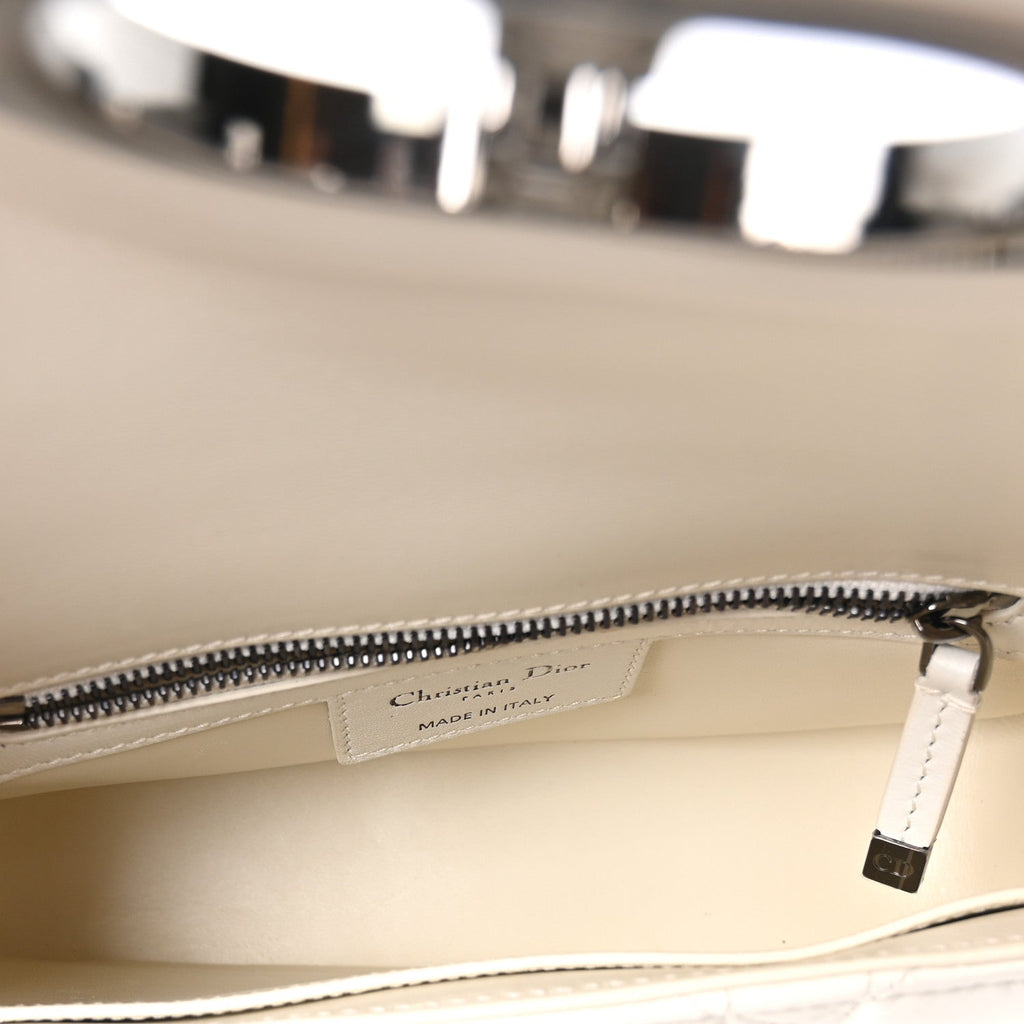Calfskin Macrocannage Small Caro Bag White