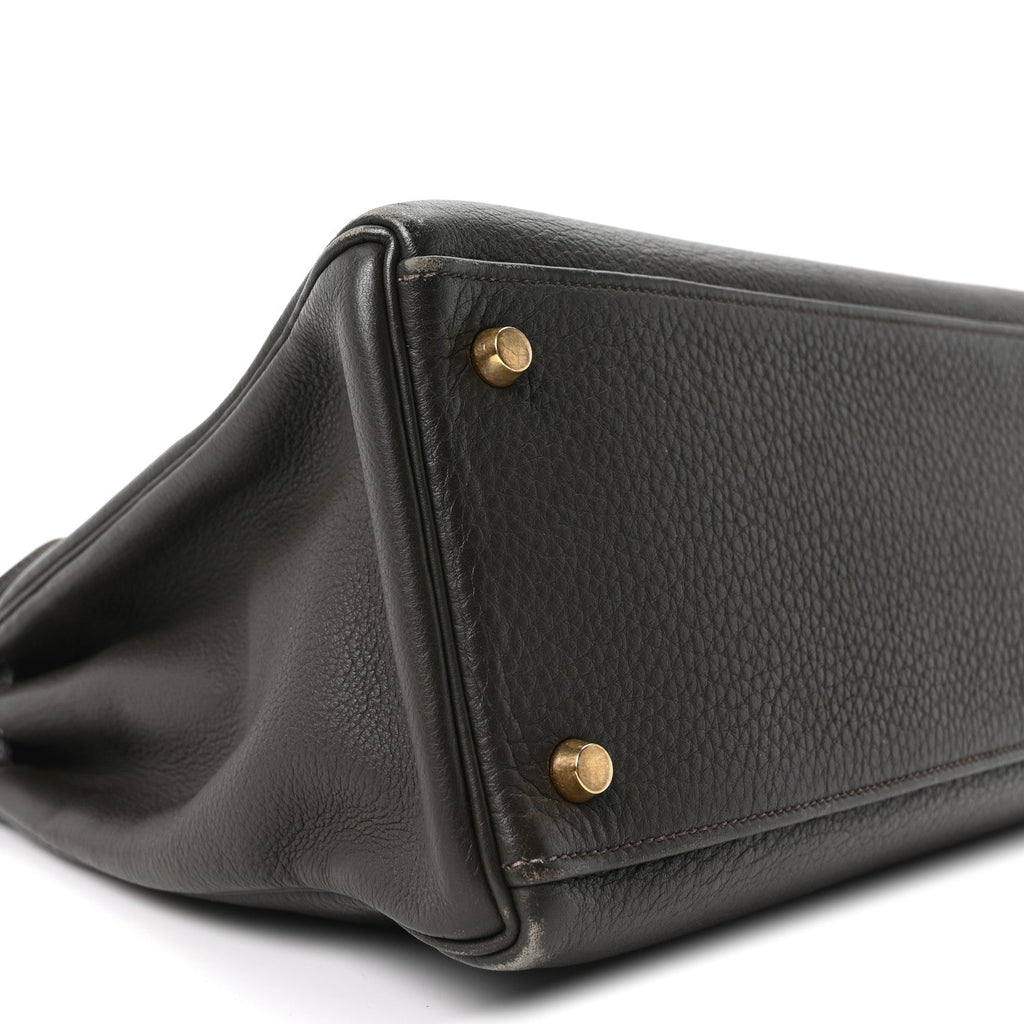 Vache Liegee Kelly Retourne 35 Vert Bronze