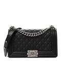 Caviar Quilted Medium Boy Flap Black
