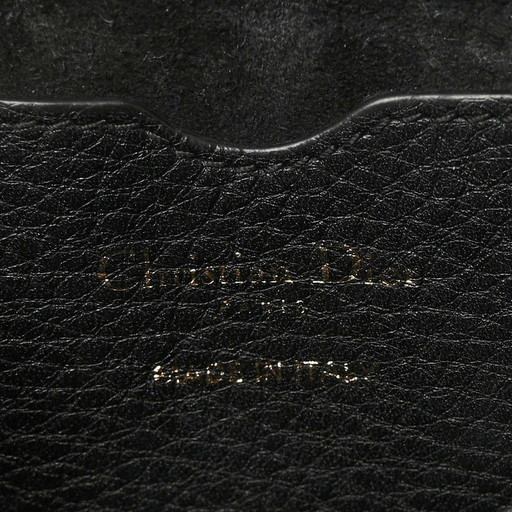 Grained Calfskin Medium Bobby Flap Black
