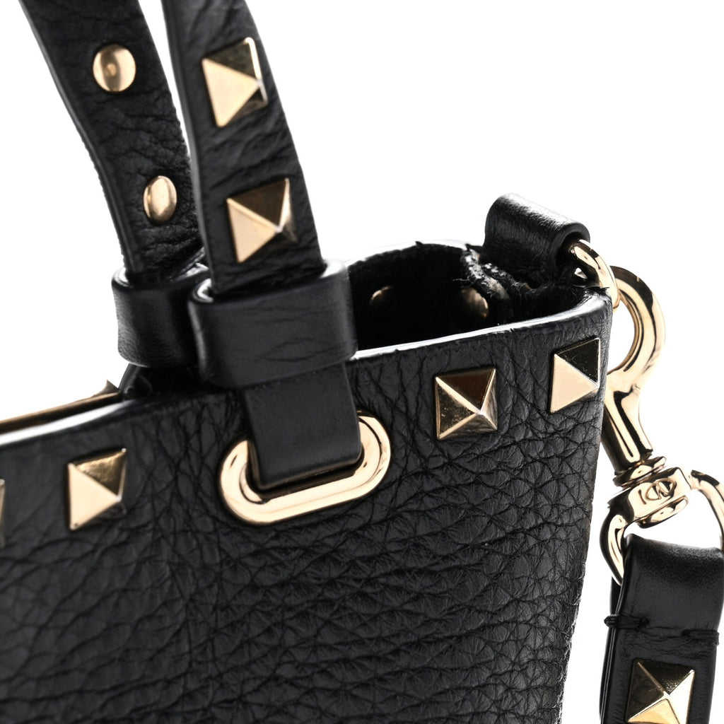 Pebbled Calfskin Rockstud Bucket Bag Black