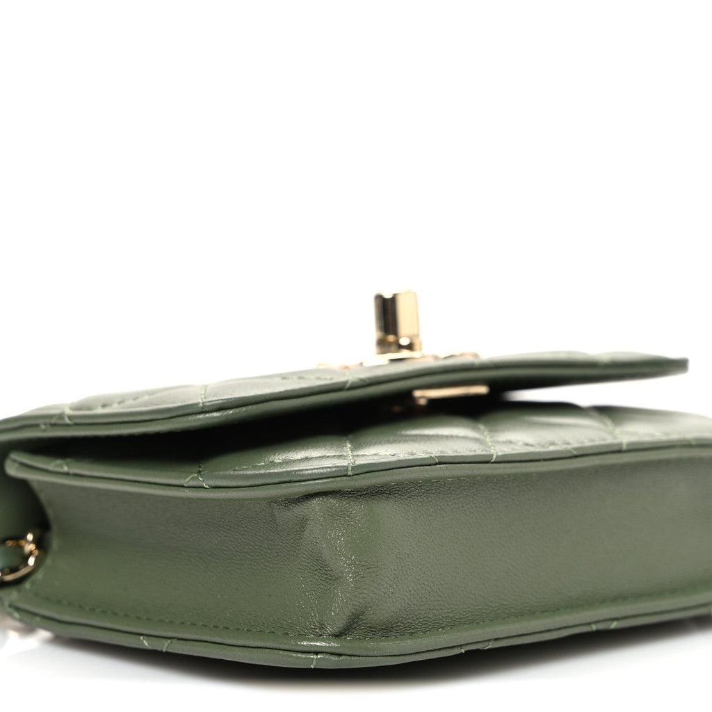 Lambskin Quilted Trendy CC  Holder On Chain Green
