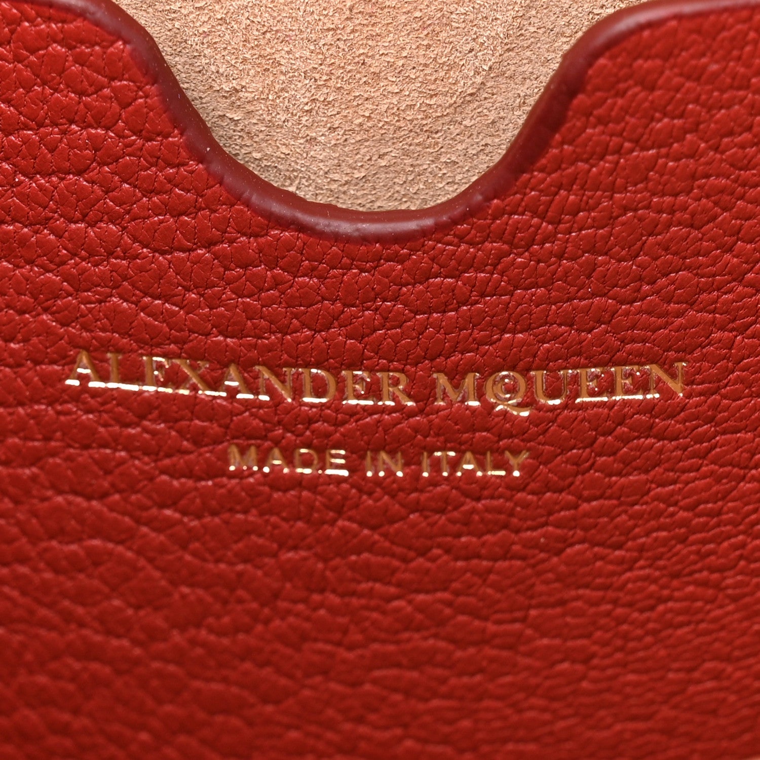 Silky Amish Grained Box Shoulder Bag 16 Lacquered Red