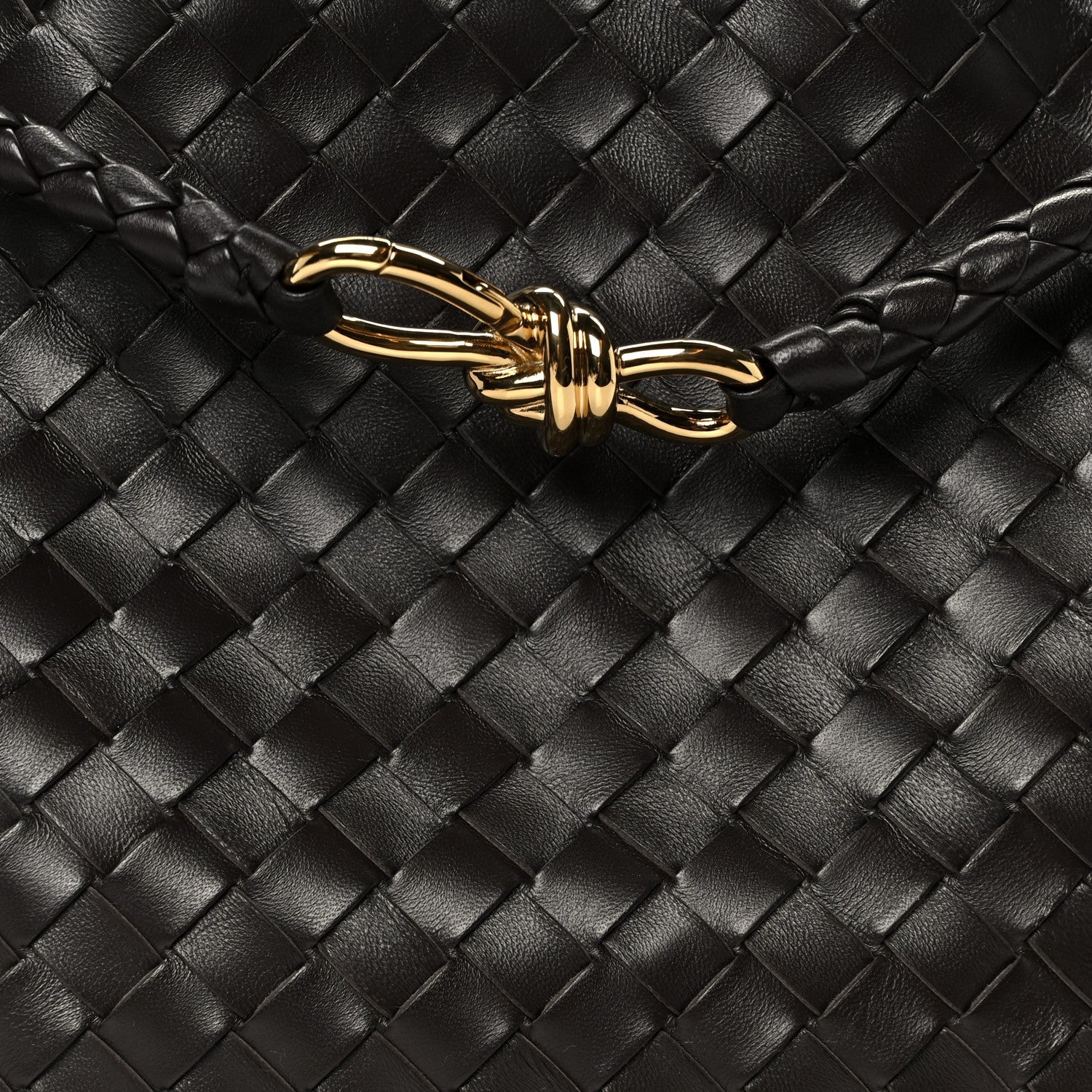 Nappa Intrecciato Medium Andiamo Shoulder Bag Fondant