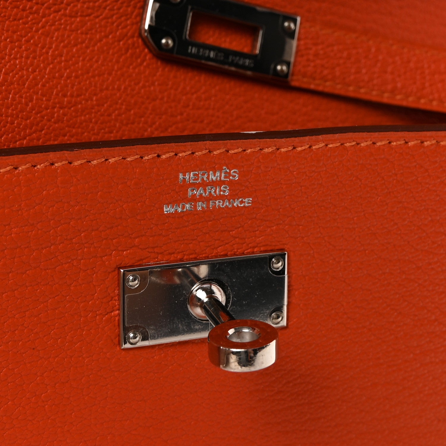 Chevre Mysore Kelly Longue Wallet Feu