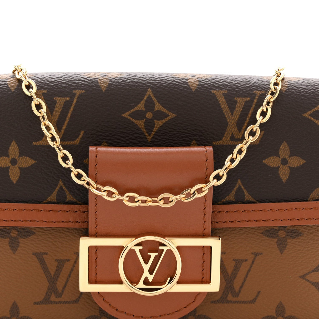 Reverse Monogram Dauphine Chain Wallet