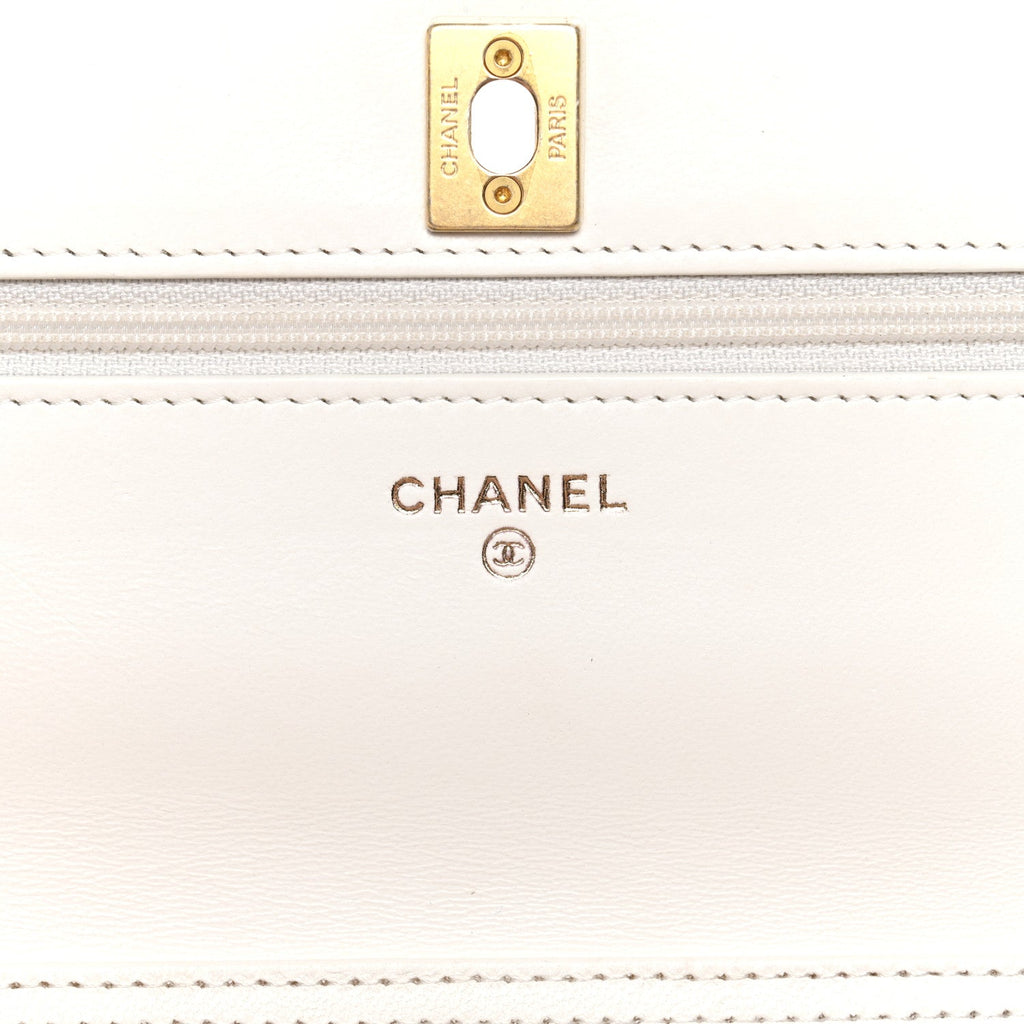 Lambskin Quilted CC Pearl Crush Wallet on Chain WOC White