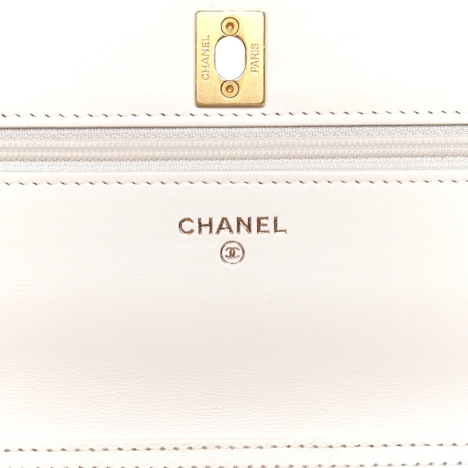 Lambskin Quilted CC Pearl Crush Wallet on Chain WOC White