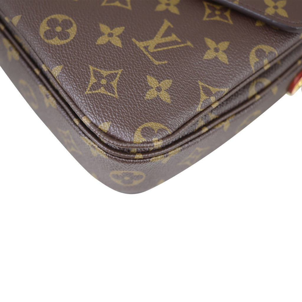 Louis Vuitton Pochette Metis Monogram