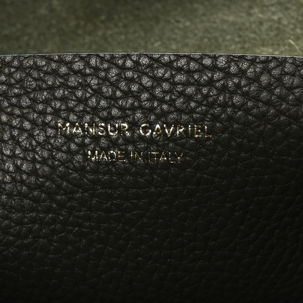 Pebbled Calfskin Everyday Cabas Seaweed