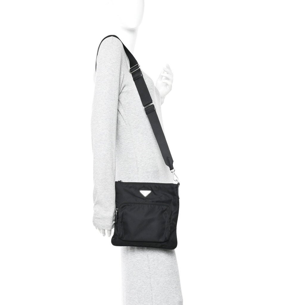 Tessuto Nylon Saffiano Flat Messenger Bag Black