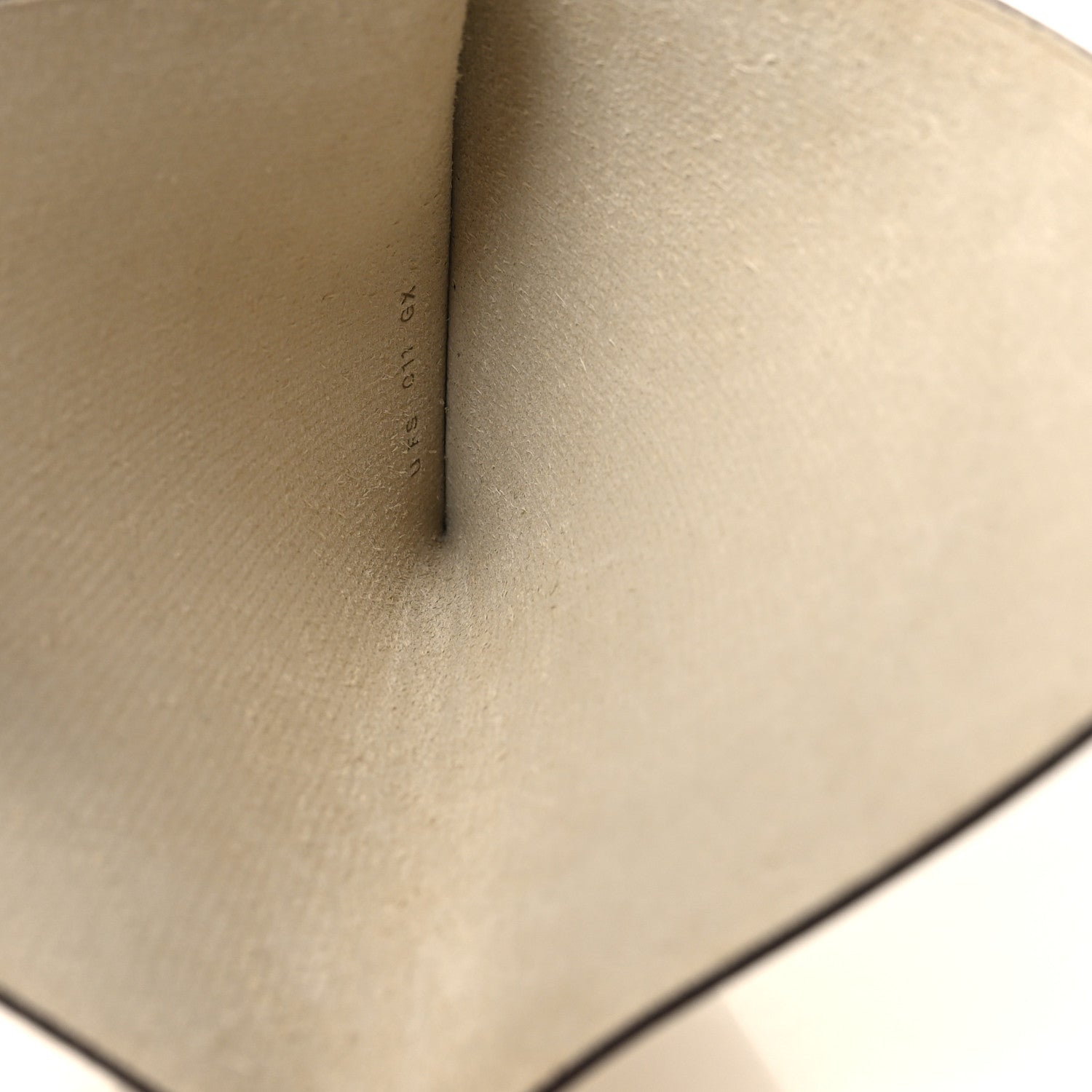 Epsom Tarmac PM Passport Holder Nata