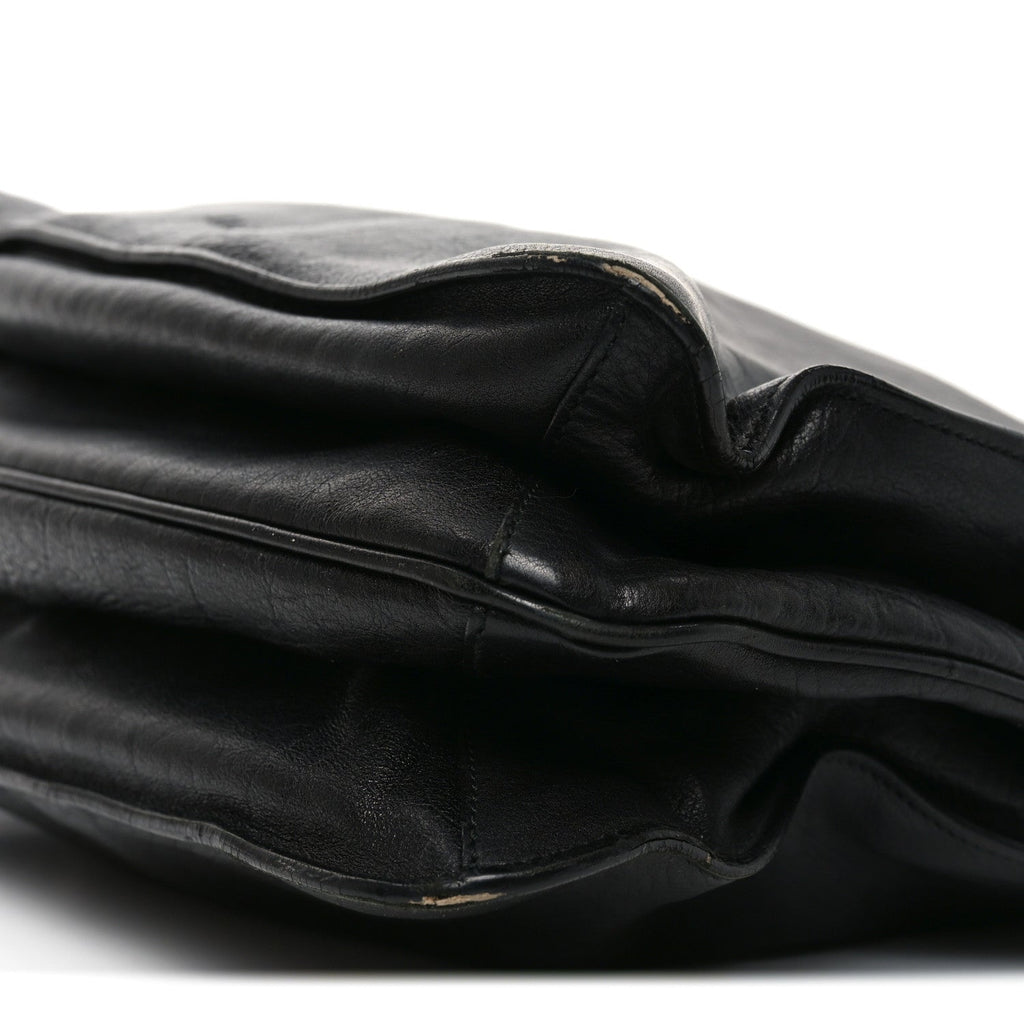 Calfskin Chain Tote Black