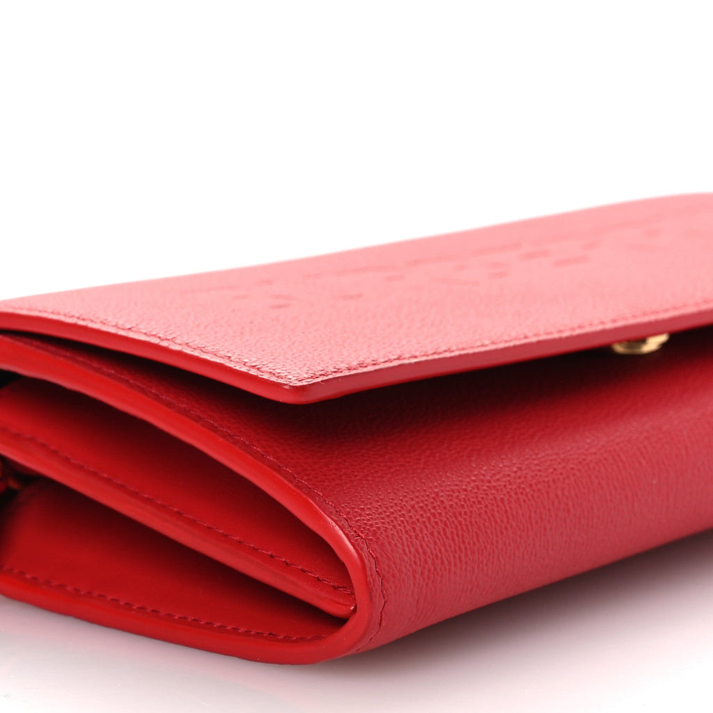 Grainy Calfskin Logo Henley Wallet On Chain Red