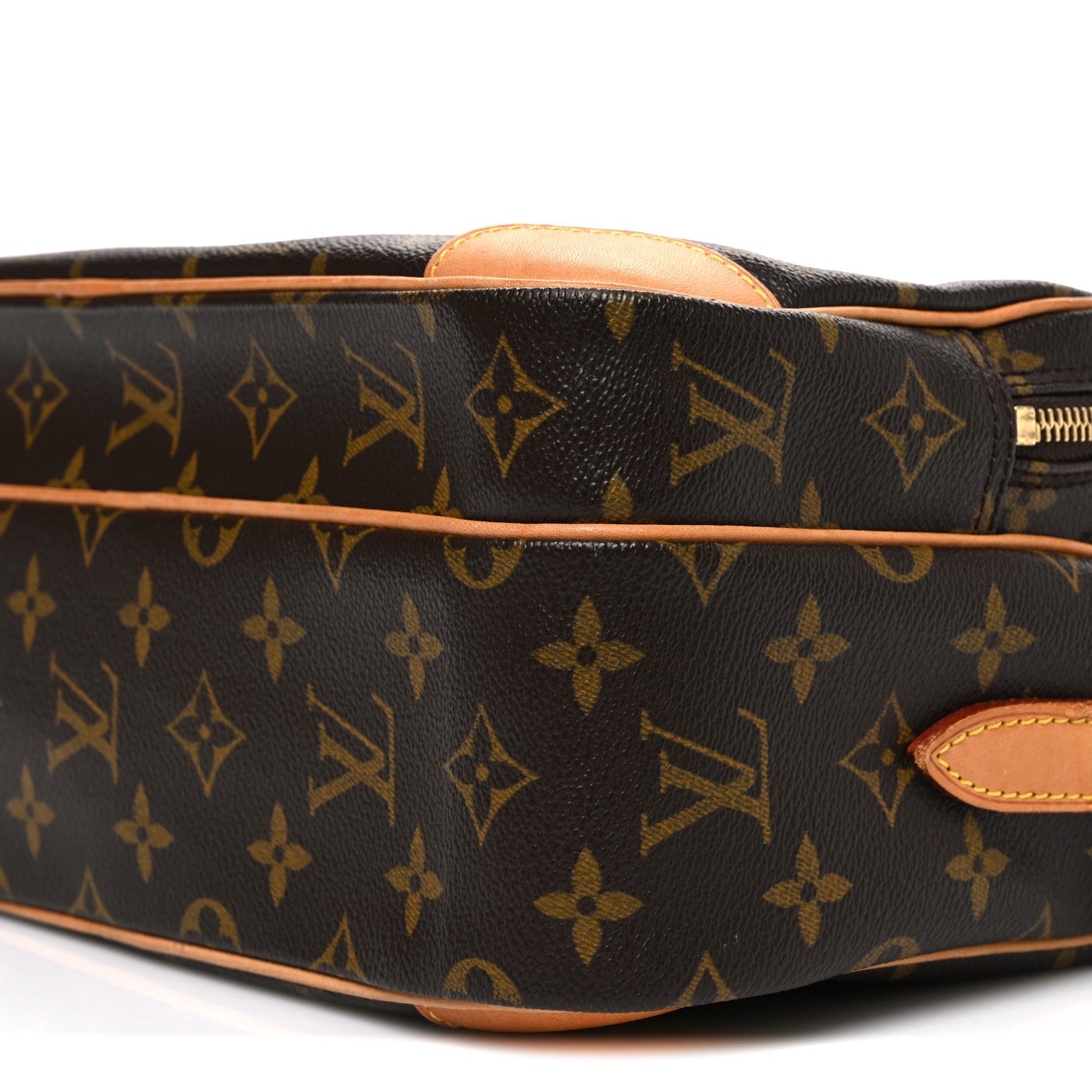 Monogram Nil 28