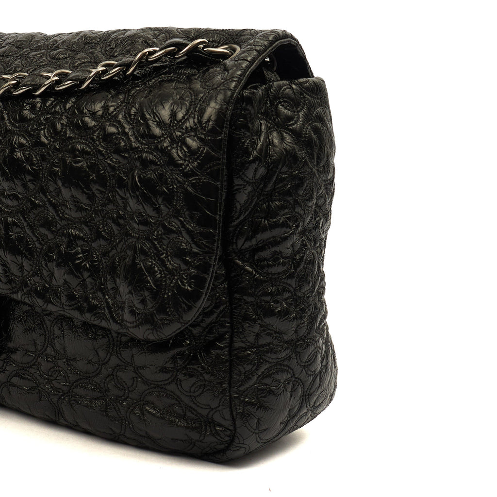 Chanel Shoulder Bag Flap Bag in Black, Leather
