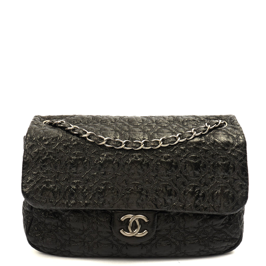 Chanel Shoulder Bag Flap Bag in Black, Leather
