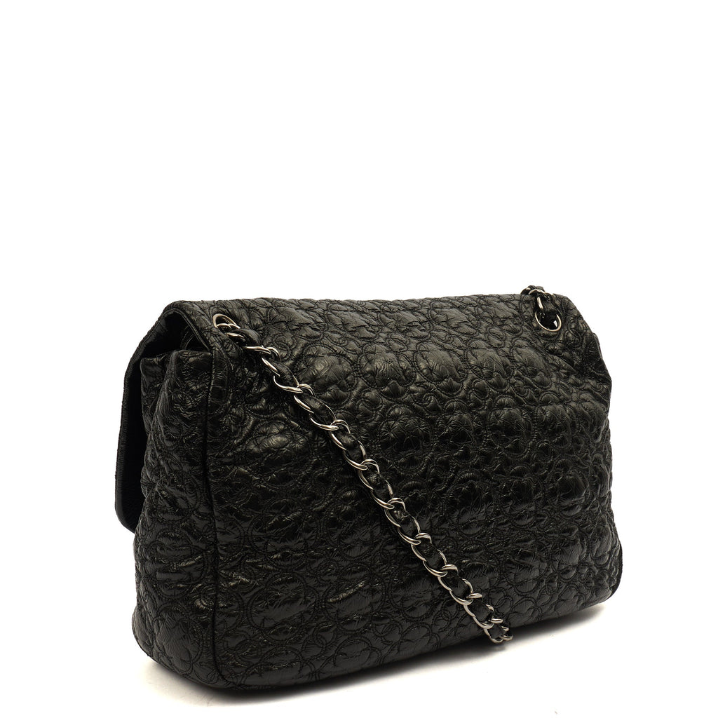 Chanel Shoulder Bag Flap Bag in Black, Leather