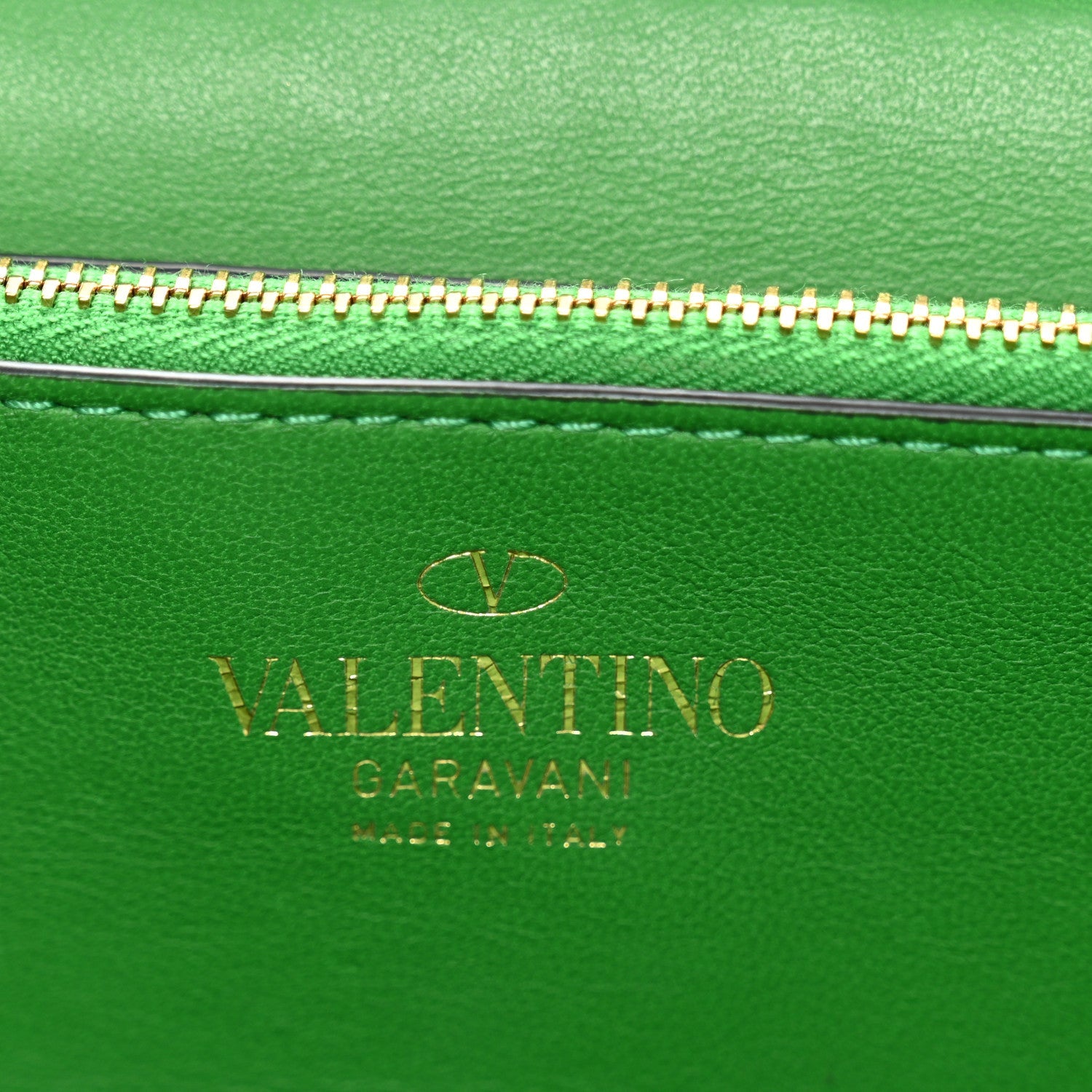 Nappa Stud Sign Shoulder Bag Ultra Green