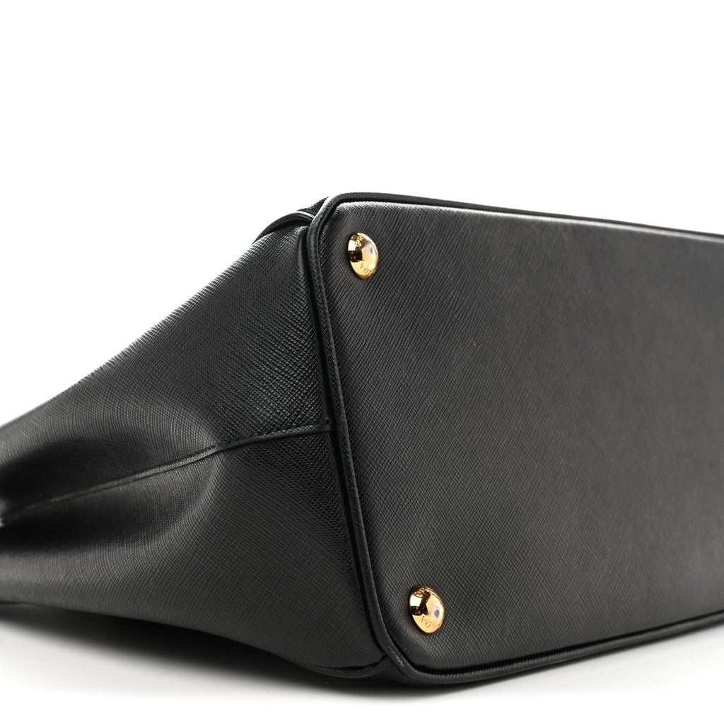 Saffiano Lux Medium Galleria Double Zip Tote Black