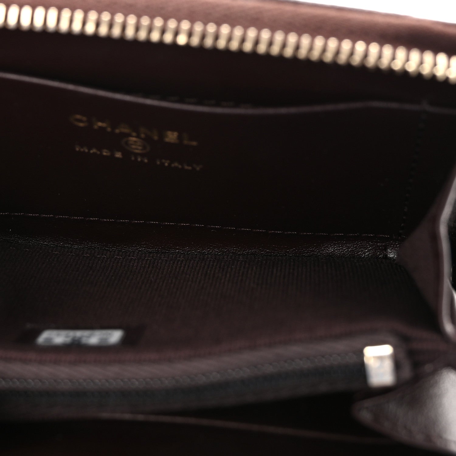 Caviar Quilted Textured CC Zip Around  Holder Burgundy