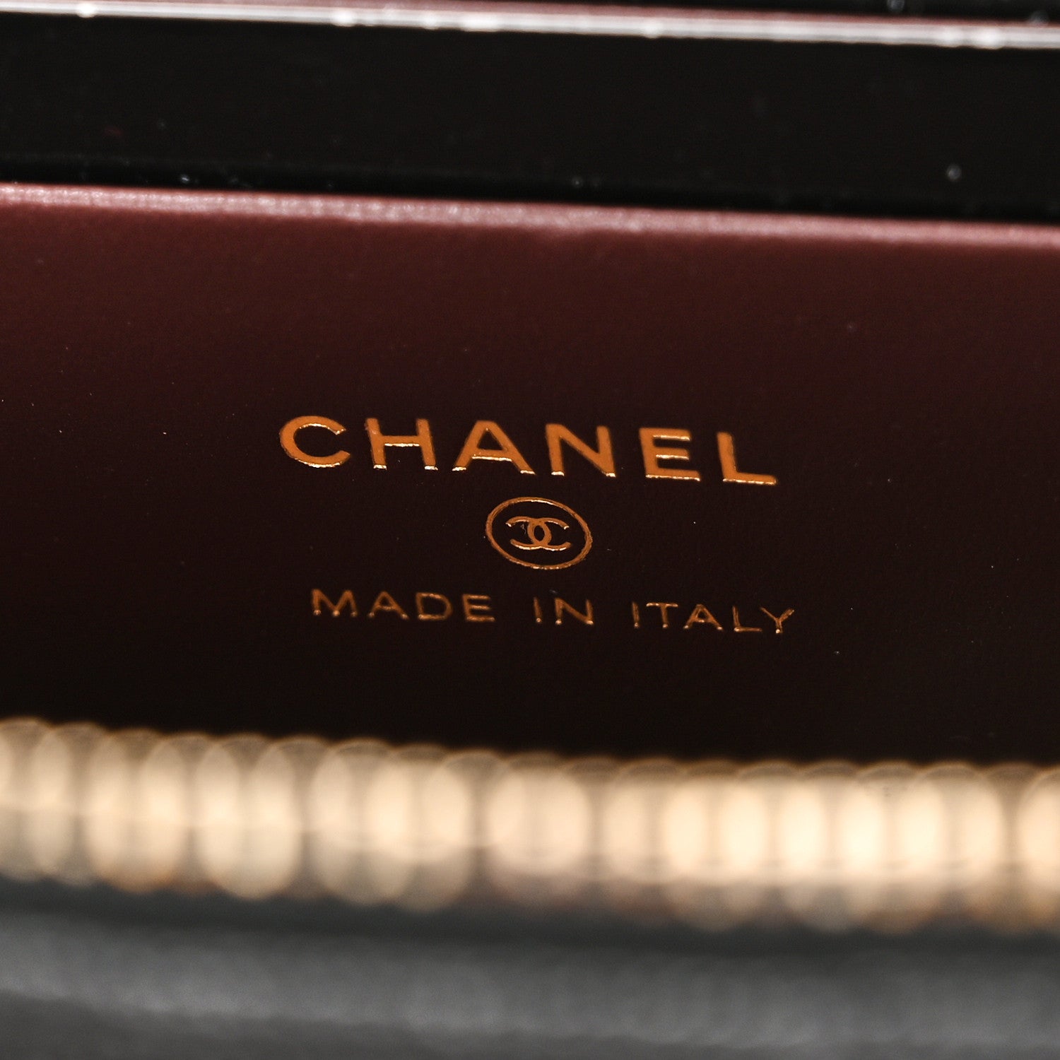 Caviar Quilted Small Vanity Case With Chain Black