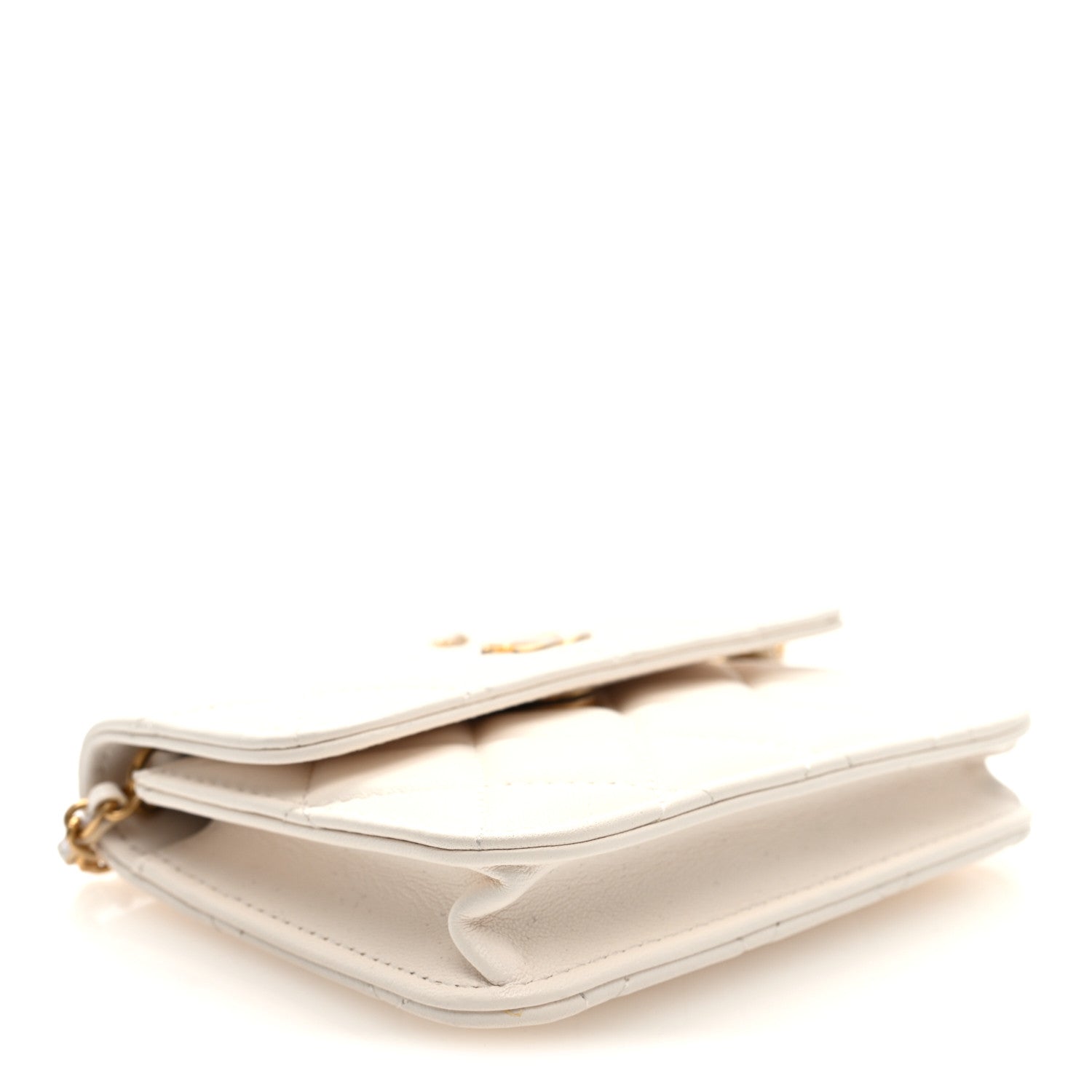 Lambskin Quilted Pearl Crush Clutch With Chain White