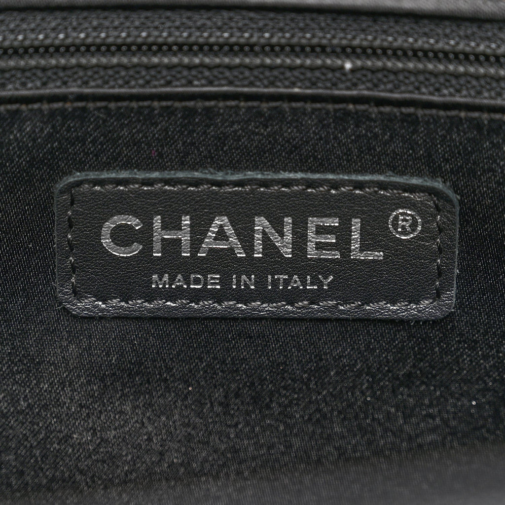 Caviar Quilted XL Grand Shopping Tote GST Black