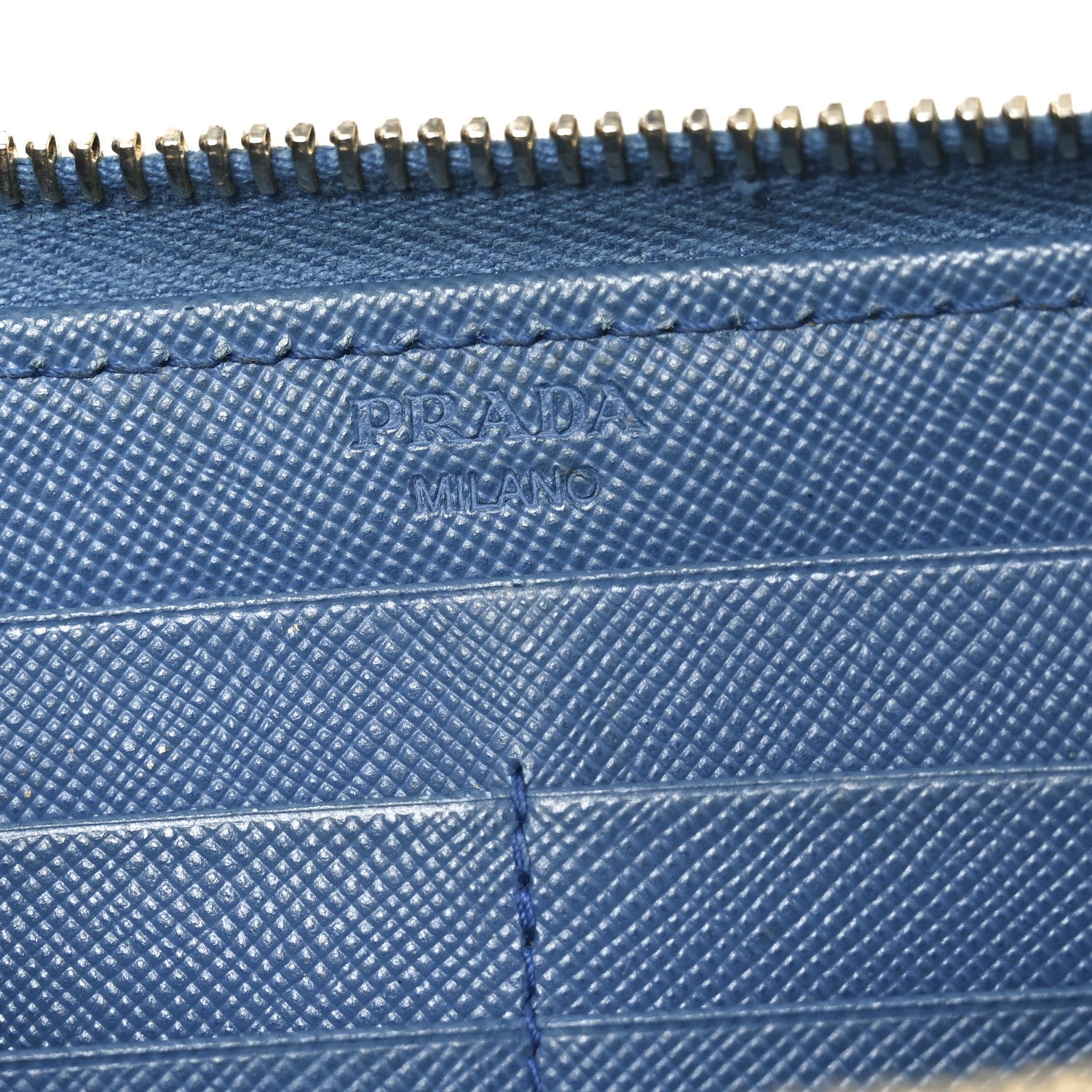 Vitello Move Half Zip Wallet Cobalto