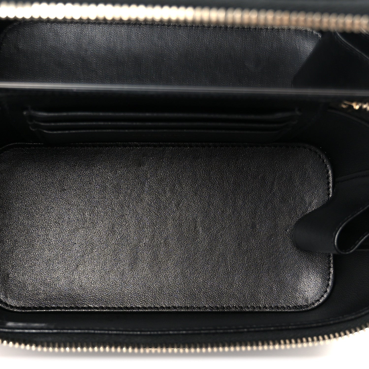 Lambskin Quilted Small Top Handle Vanity Case With Chain Black