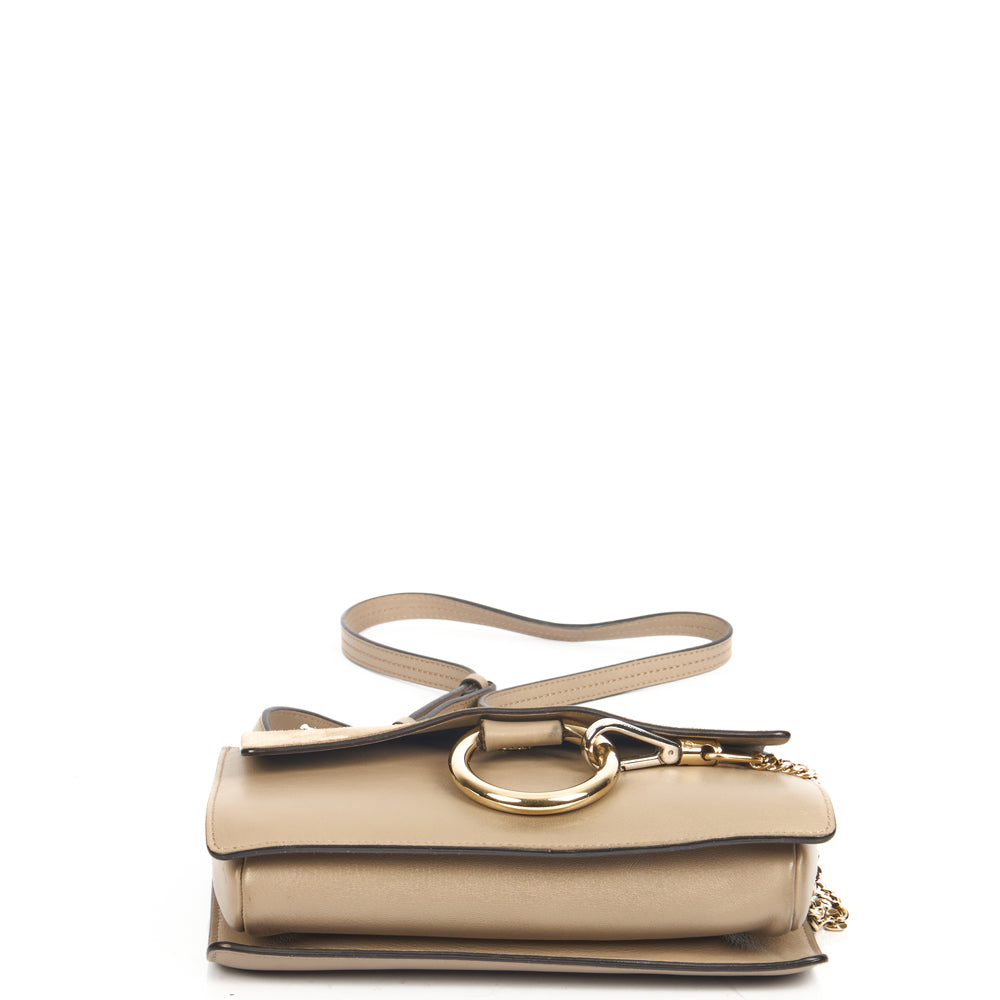 Chloe Cross Body Faye - Wallet on Strap in Motty Grey, Calfskin Leather